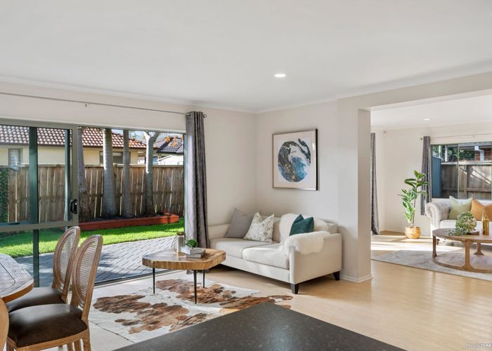  at 8 Dalcross Drive, Flat Bush, Auckland