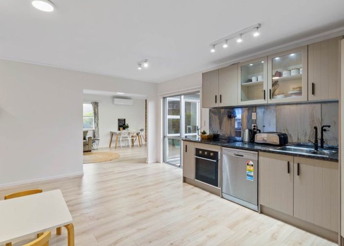  at 220 Birkdale Road, Birkdale, North Shore City, Auckland