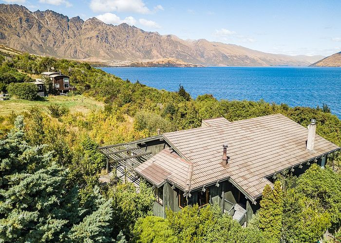  at 26 Cedar Drive, Kelvin Heights, Queenstown