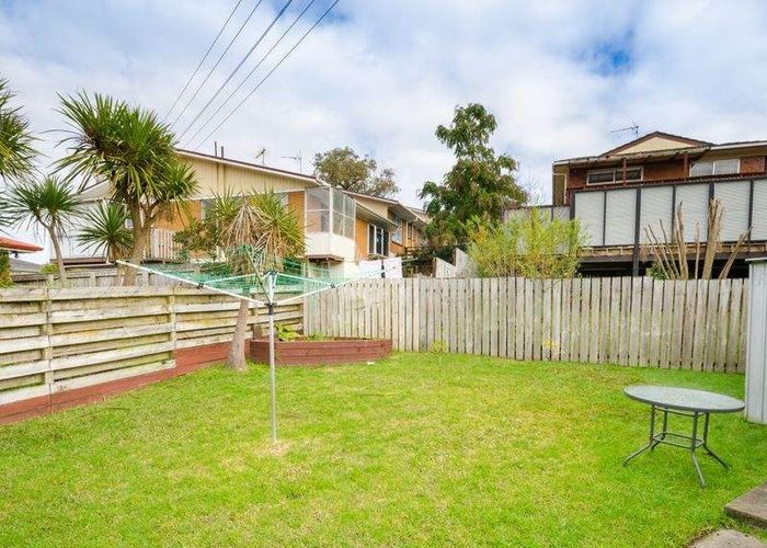  at 1 Cushla Place, Massey, Waitakere City, Auckland
