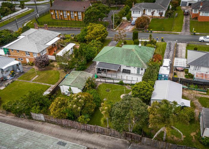  at 1 Boler Place, New Lynn, Auckland