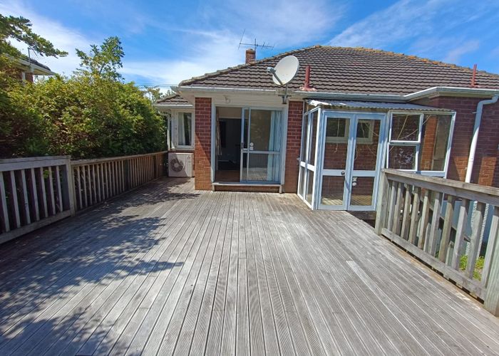  at 33 Jillett Street, Titahi Bay, Porirua, Wellington