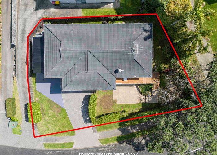  at 12 McCrystal Avenue, Bucklands Beach, Auckland