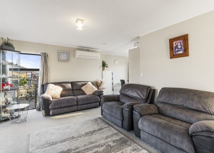  at 60 Hokianga Street, Mangere East, Auckland