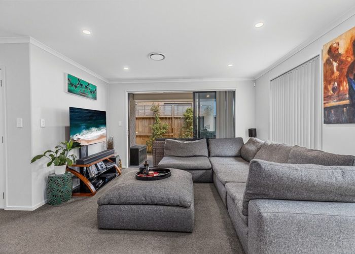  at 7 Pense Place, Papamoa