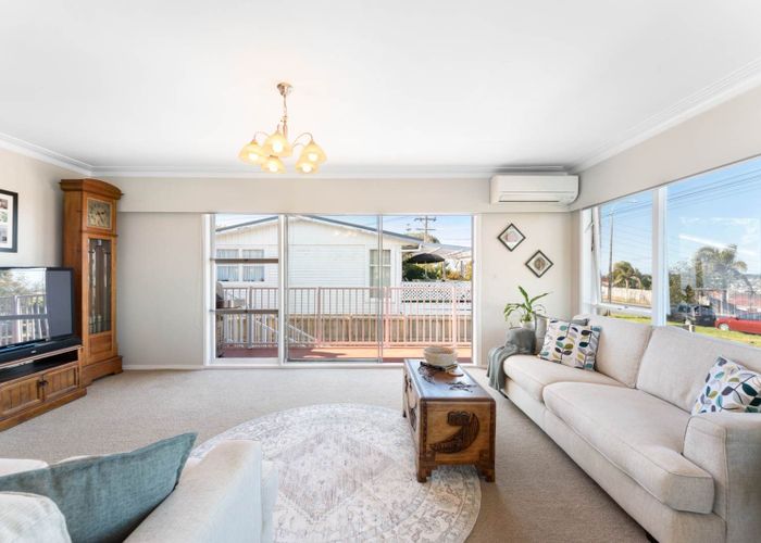  at 1/152 Sunset Road, Unsworth Heights, North Shore City, Auckland
