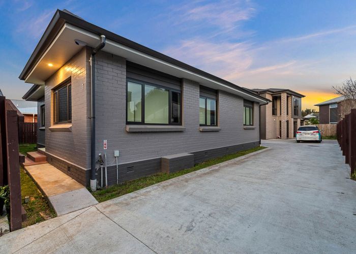  at 7 Miami Street, Mangere East, Auckland
