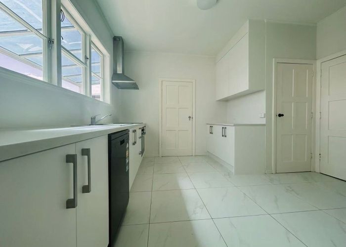  at 18 Fulljames Avenue, Three Kings, Auckland City, Auckland