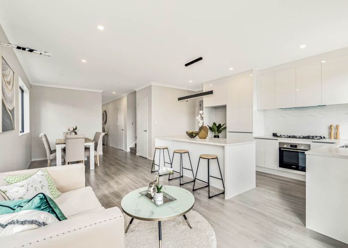  at 25 Paripari ST, Flat Bush, Auckland