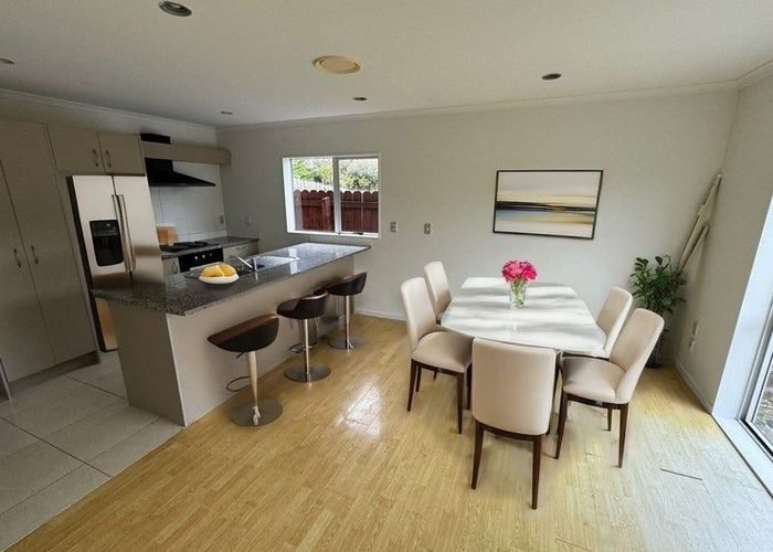  at 8 Dapple Place, Flat Bush, Manukau City, Auckland