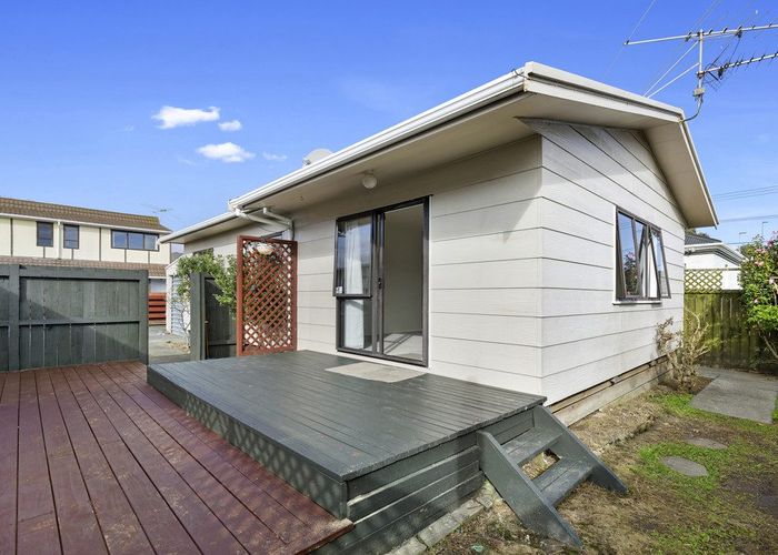  at 2/65 Wakefield Street, Alicetown, Lower Hutt, Wellington