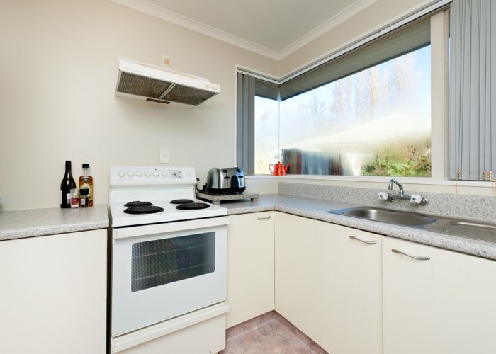  at 2/71 Brougham Street, Addington, Christchurch