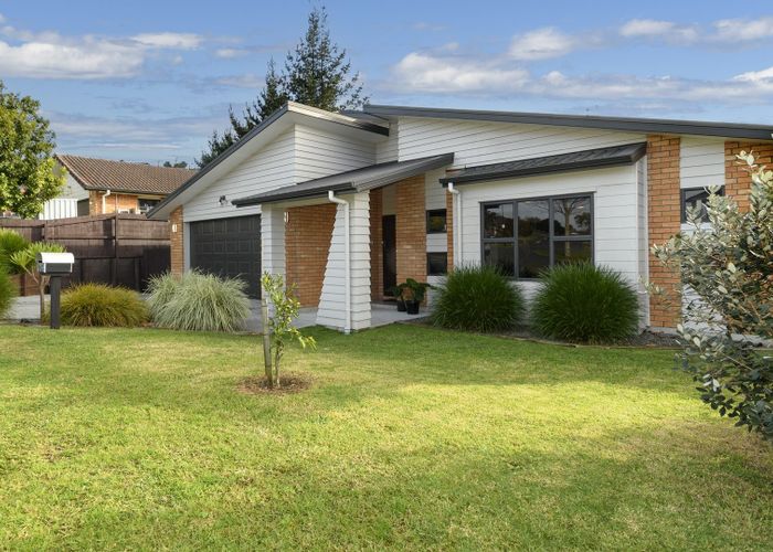  at 35 Galloway Crescent, Pyes Pa, Tauranga