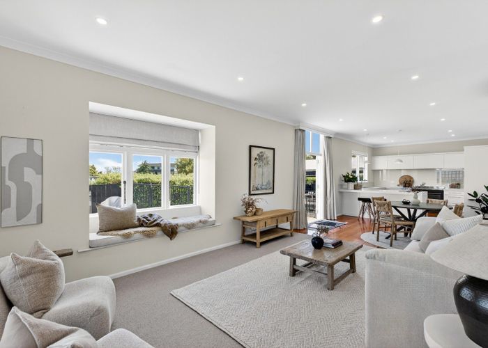  at 9 Cobden Crescent, Bluff Hill, Napier, Hawke's Bay