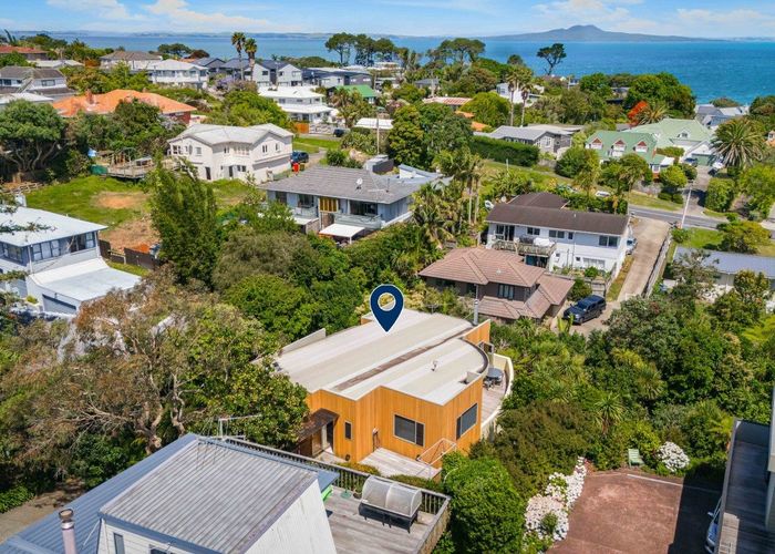  at 2/25 Auld Street, Torbay, North Shore City, Auckland