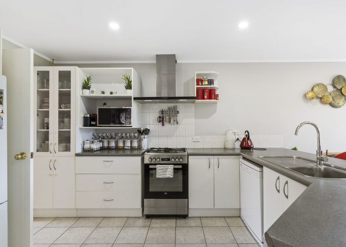  at 86 Tington Avenue, Wattle Downs, Auckland