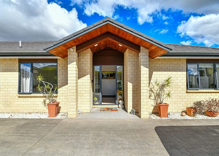  at 27 Searle Drive, Patumahoe, Franklin, Auckland