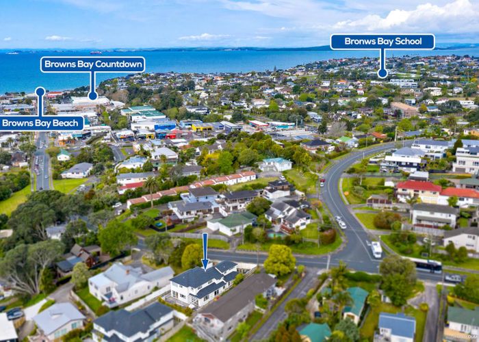  at 35B Glencoe Road, Browns Bay, Auckland