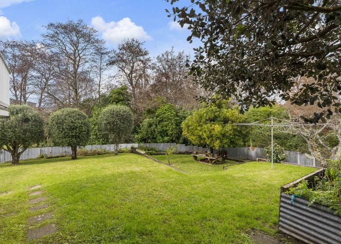  at 22 Larsen Road, Panmure, Auckland City, Auckland