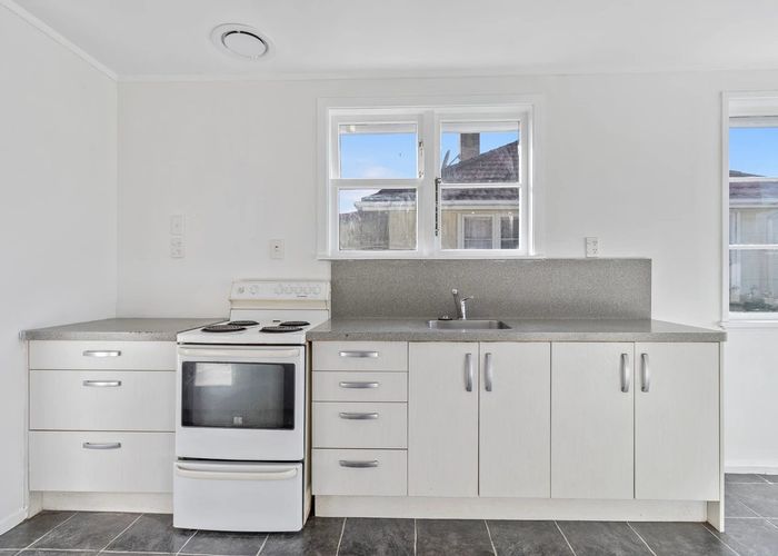  at 35 Paul Crescent, Fairfield, Hamilton, Waikato