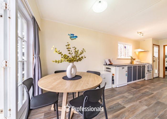  at 73 Norana Road, Timberlea, Upper Hutt, Wellington