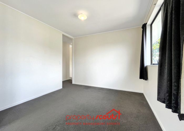 at 25 Lilburn Crescent, Massey, Waitakere City, Auckland