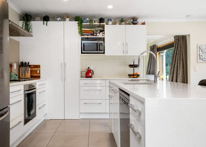  at 18 Vanderbilt Place, Halswell, Christchurch City, Canterbury