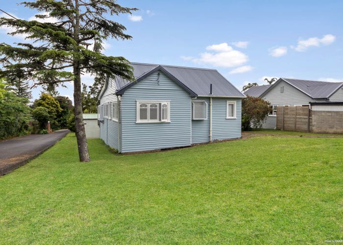 at 249 Golf Road, Titirangi, Auckland