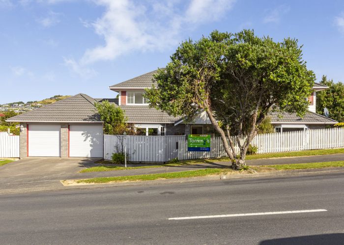  at 44 Joseph Banks Drive, Whitby, Porirua