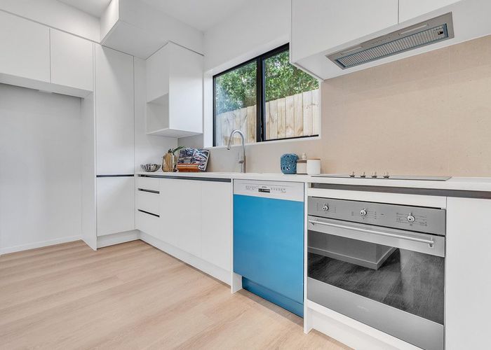  at 49A Vera Road, Te Atatu South, Waitakere City, Auckland