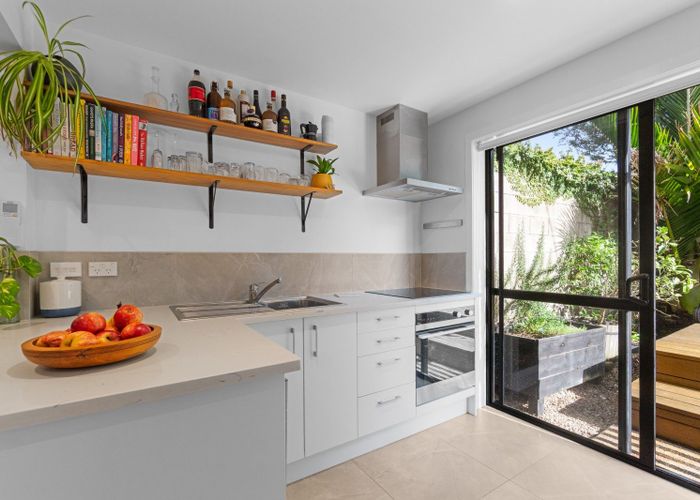  at 3/80 Onewa Road, Northcote Point, North Shore City, Auckland