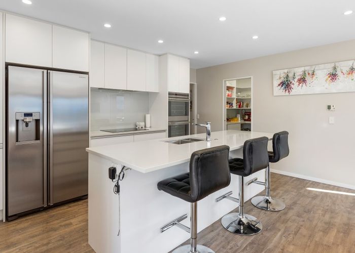  at 32 San Priamo Place, Paraparaumu Beach, Paraparaumu