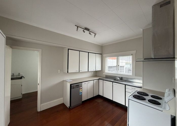  at 4 Margaret Street, Roslyn, Palmerston North, Manawatu / Whanganui