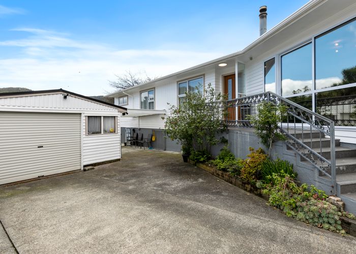  at 11 Mimihau Grove, Wainuiomata, Lower Hutt