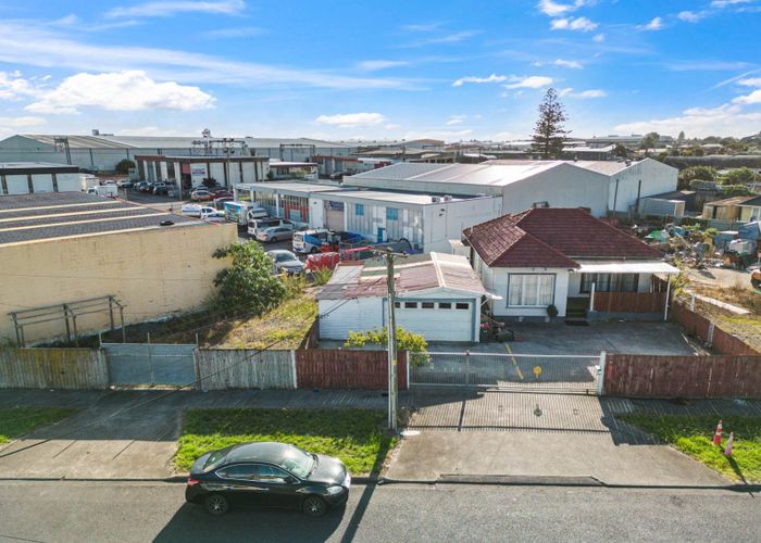  at 17 & 21 Glasgow Avenue, Papatoetoe, Manukau City, Auckland