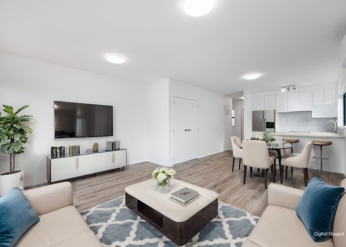  at 4/43B Waimumu Road, Massey, Auckland