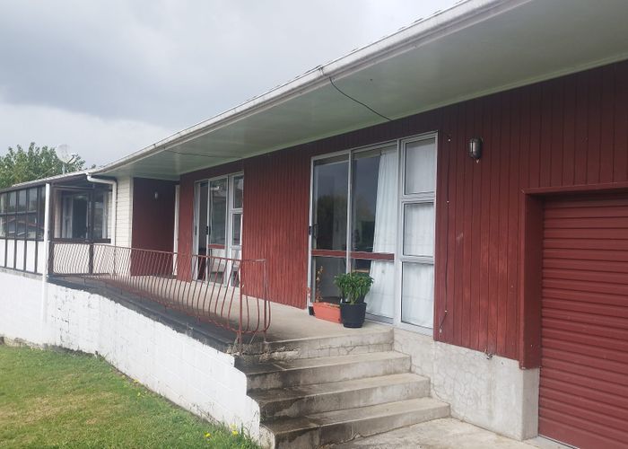  at 32 Sunnyhills Ave, Glenview, Hamilton, Waikato