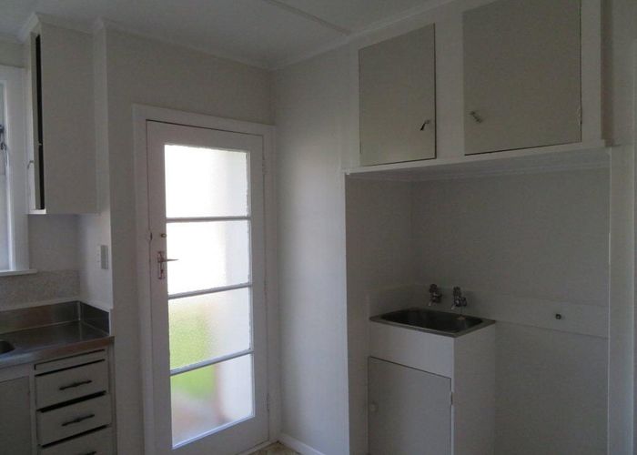  at 5 Dunns Street, Silverstream, Upper Hutt, Wellington