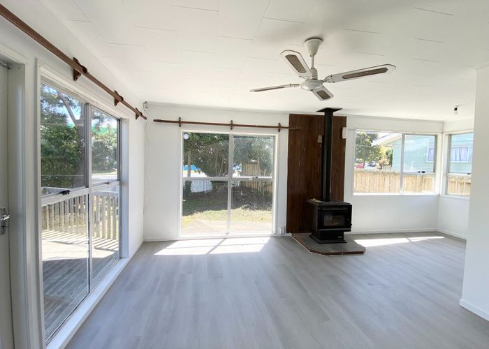  at 218 Browns Road, Manurewa, Auckland