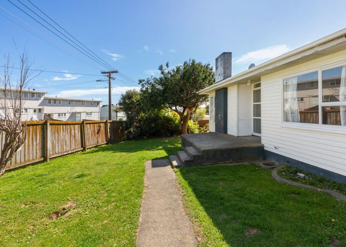  at 41 Leicester Street, Cannons Creek, Porirua, Wellington