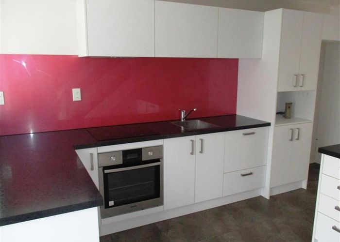  at 2/452 Worcester Street, Linwood, Christchurch City, Canterbury