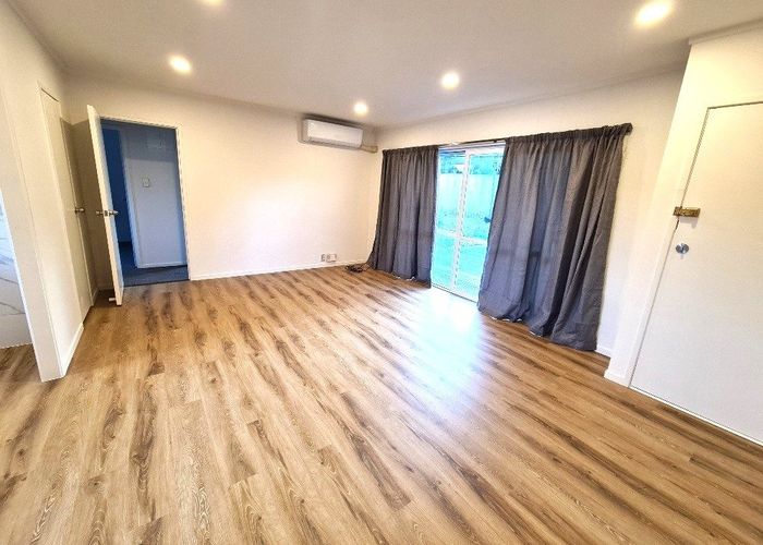  at 45 Hogans Road, Glenfield, Auckland