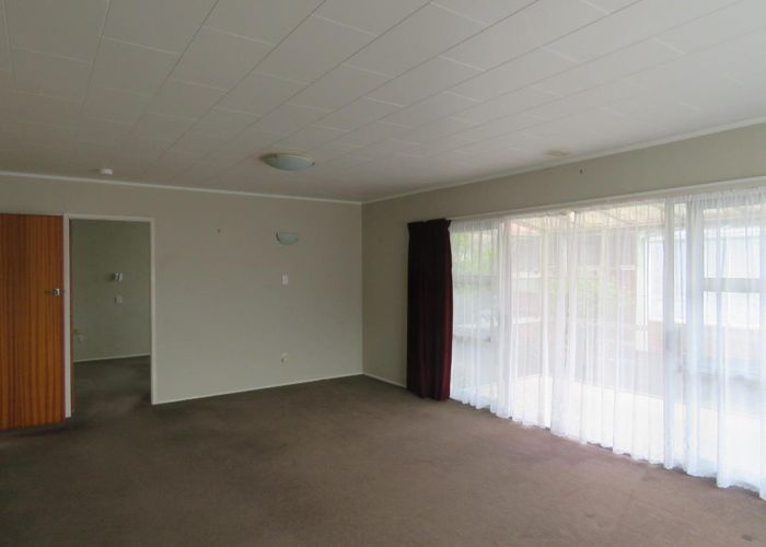  at 4/6 Karamu Street, Strandon, New Plymouth, Taranaki