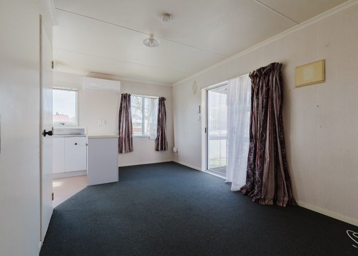  at 32 Robinson Crescent, Westbrook, Palmerston North