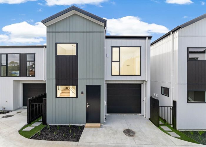  at 10B, C, E Serjeant Street, Henderson, Waitakere City, Auckland