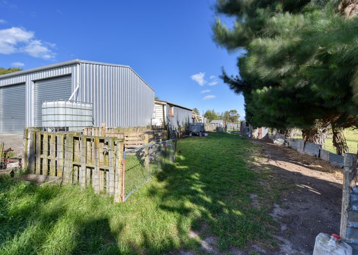  at 37 Robertson Road, Chatton North