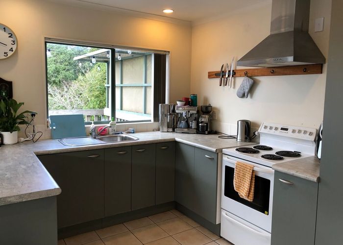  at 16A Minerva Terrace, Howick, Manukau City, Auckland