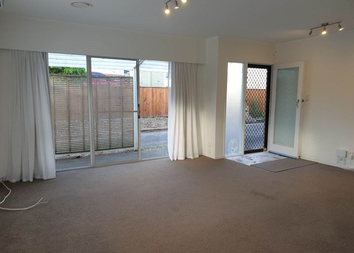  at 1/4 Stottholm Road, Titirangi, Auckland