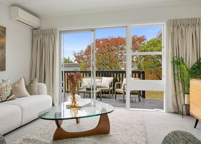  at 2/49 Littlejohn Street, Hillsborough, Auckland City, Auckland
