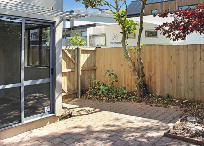  at 2/123 Chester Street East, City Centre, Christchurch City, Canterbury